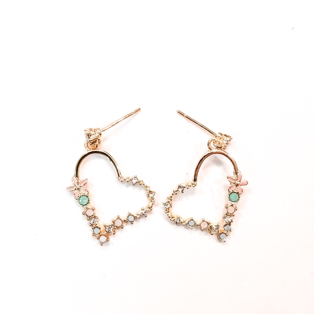 Boho Gold Romance Garden | Gold Heart Earrings - Picture 2 of 5